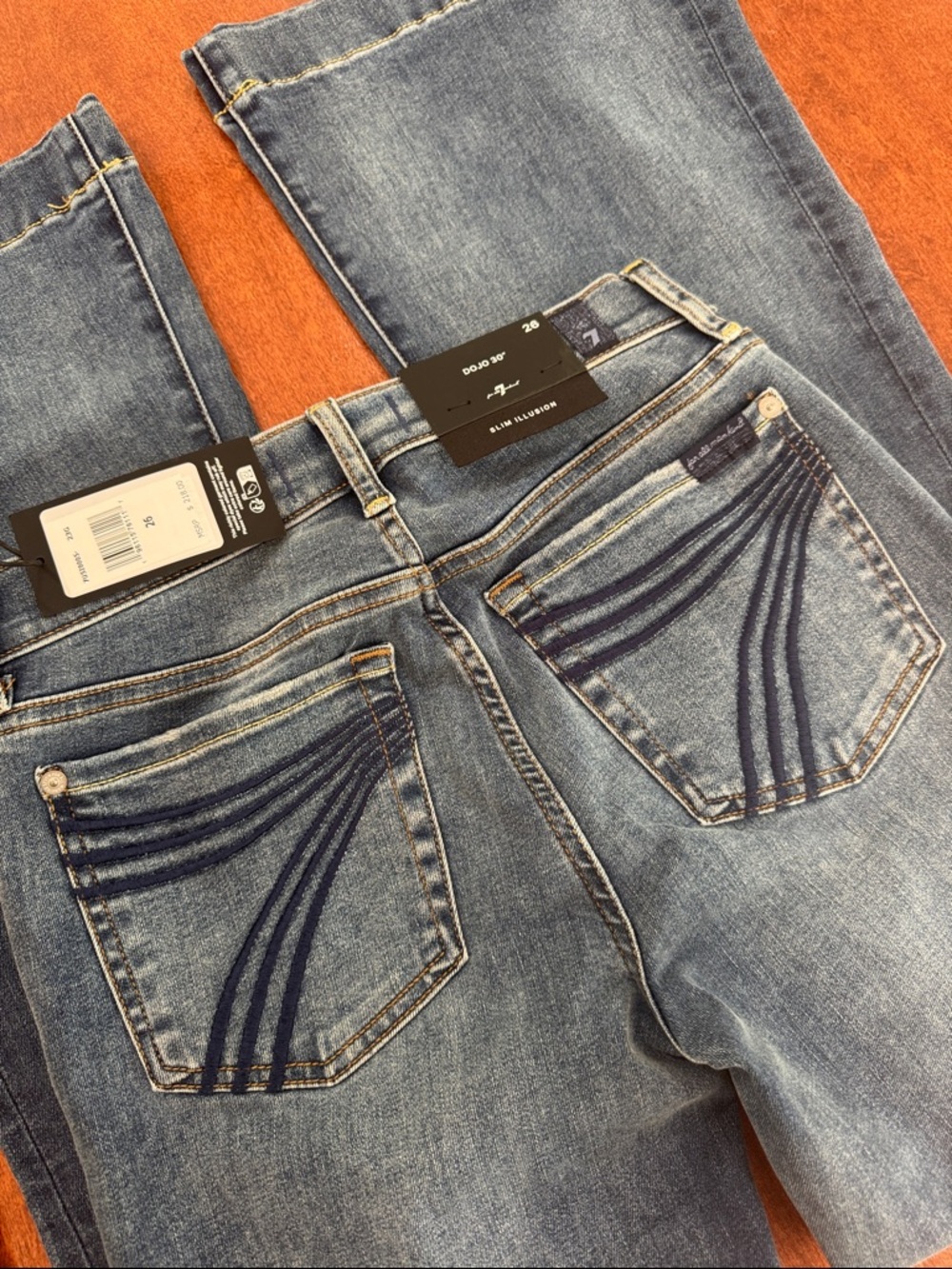 7 For All Mankind Dojo Slim Illusion Wide Hemmed Flare Jeans - Medium Wash - Picture 6 of 7